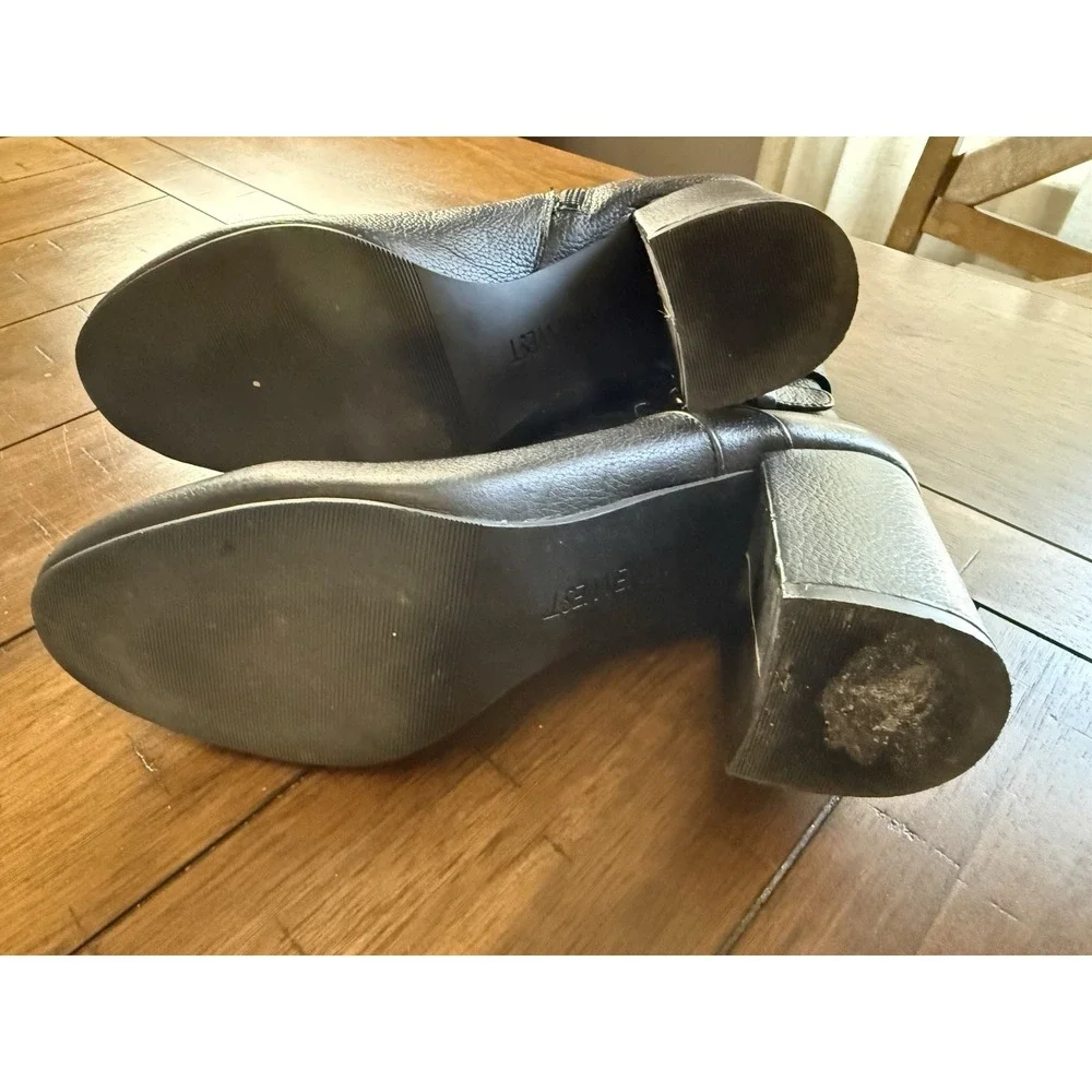 9 West NoGettuff  Ankle Boot‎ Size 7 Med. Leather Zip